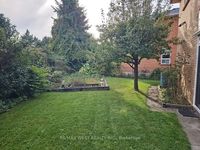 Additional image 20 of 18 Goa Crt