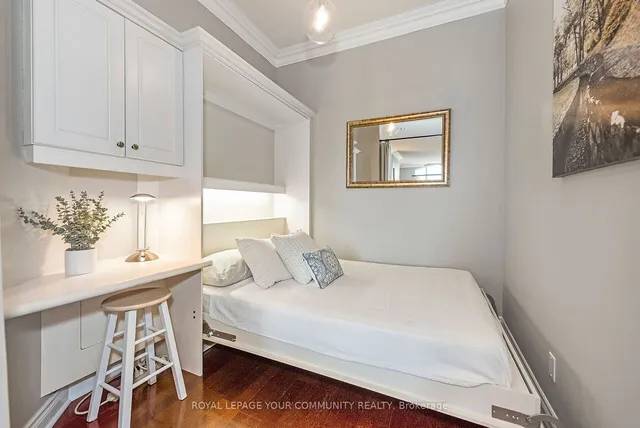 Additional image 34 of 3085 Bloor St Unit 606