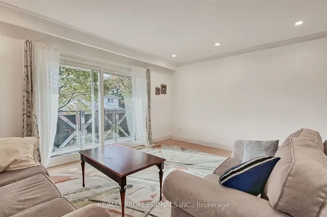 Additional image 8 of 16 Muskoka Ave