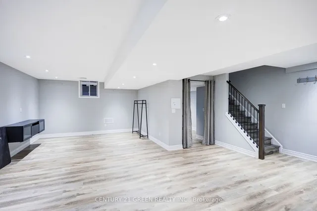 Additional image 34 of 32 Riverglen St