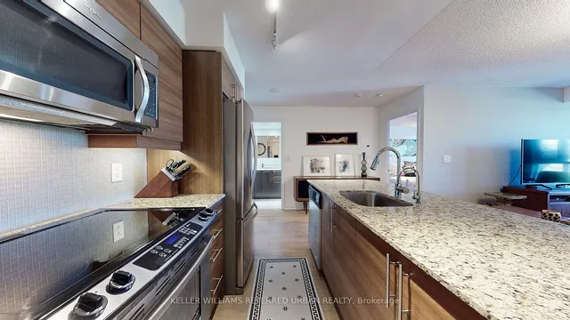 Additional image 7 of 35 Bastion St Unit 826