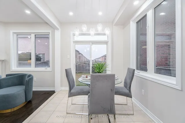 Additional image 17 of 49 Campwood Cres