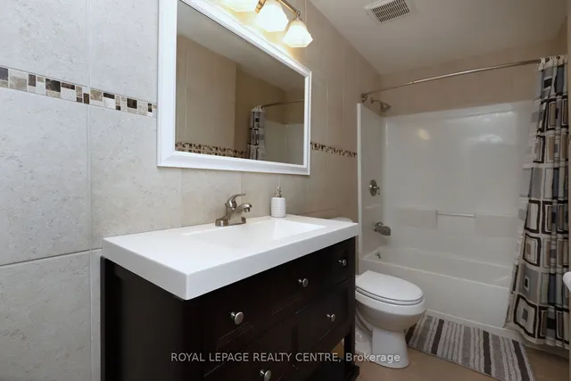 Additional image 21 of 18 Wright St