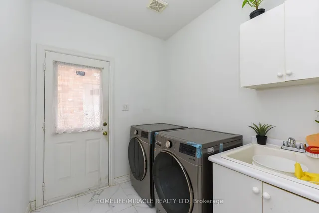 Additional image 33 of 82 Via Romano Way