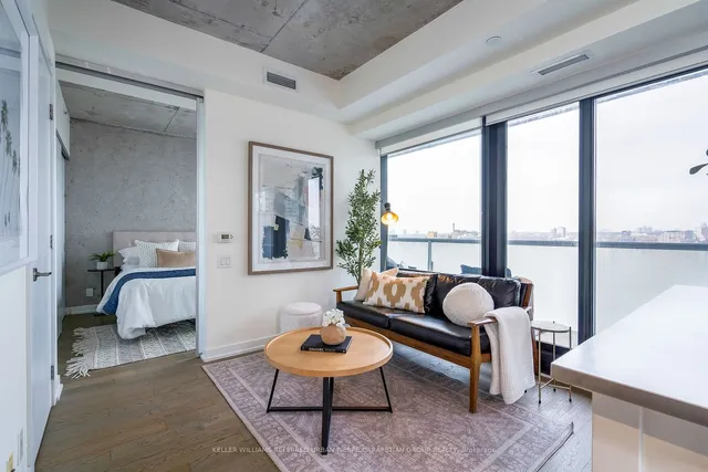 Additional image 8 of 11 Charlotte St Unit 2004