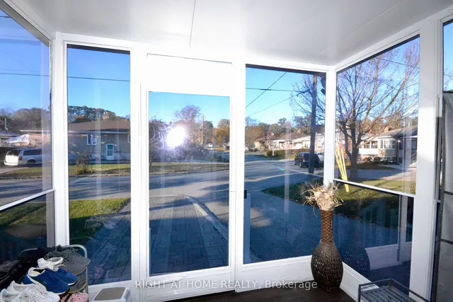 Additional image 3 of 27 Cameo Cres