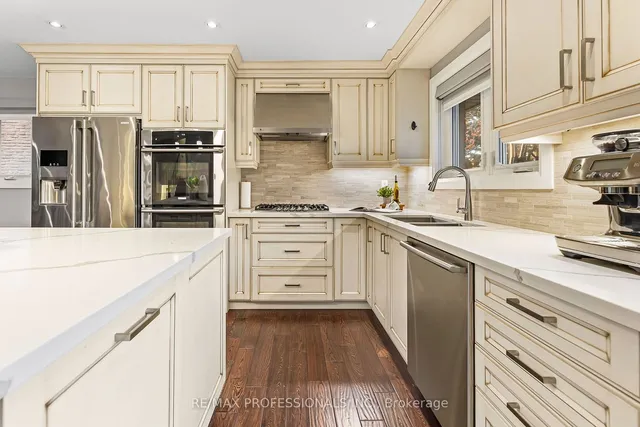 Additional image 16 of 4250 Bloor St