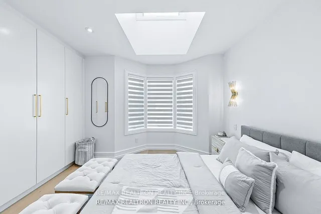 Additional image 17 of 225 Christie St