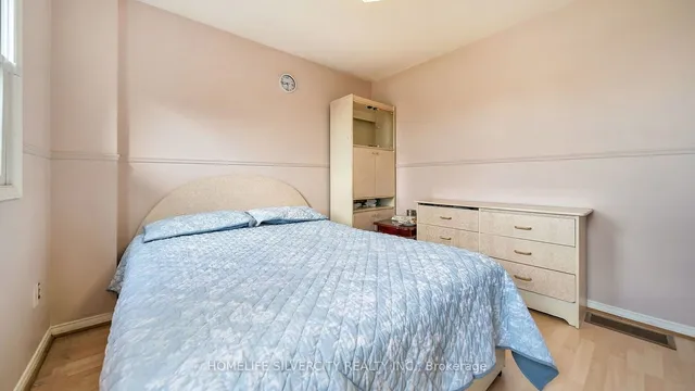 Additional image 16 of 36 Woodside Crt