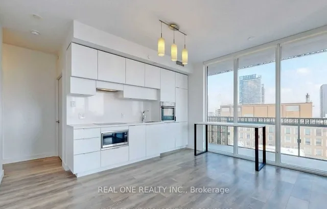 Additional image 13 of 8 Eglinton Ave Unit 1011