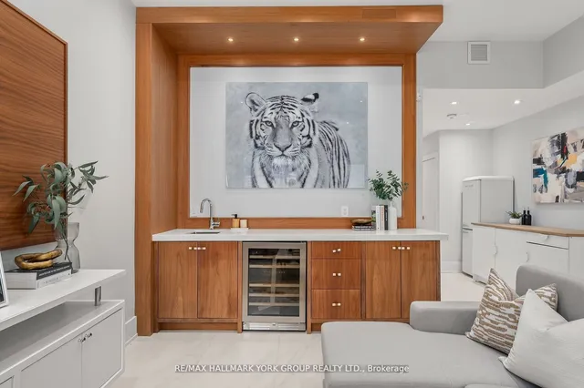 Additional image 31 of 100 Roe Ave