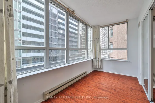 Additional image 9 of 44 Gerrard St Unit 811