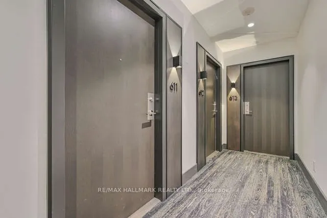 Additional image 4 of 6 Parkwood Ave Unit 611