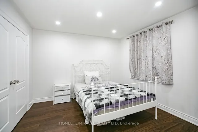 Additional image 19 of 31 Saint Dennis Rd