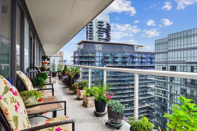 Additional image 8 of 56 Annie Craig Dr Unit 1504