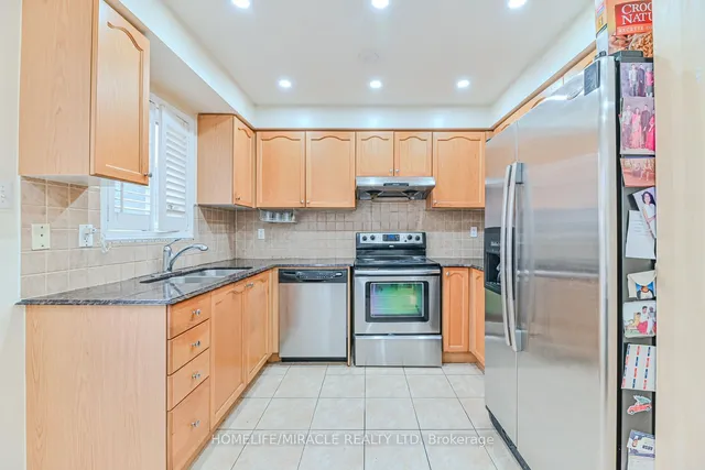 Additional image 10 of 169 Crystal Glen Cres