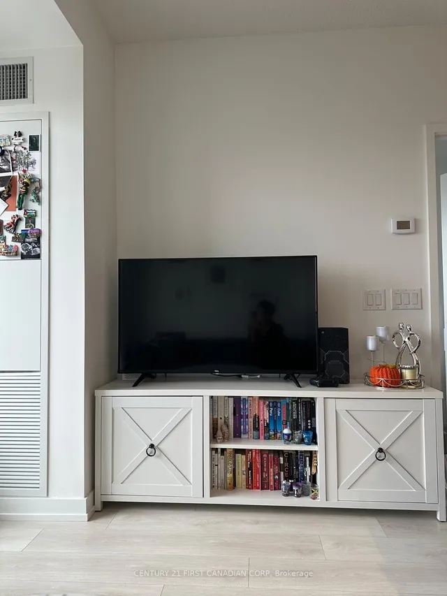 Additional image 10 of 225 Sumach St Unit 2810