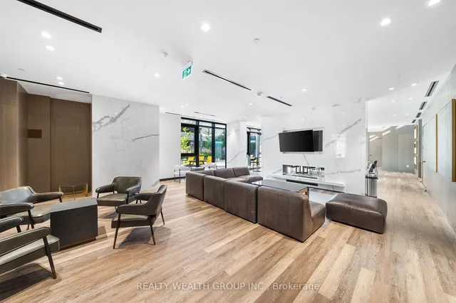 Additional image 5 of 8 Tippett Rd Unit 621