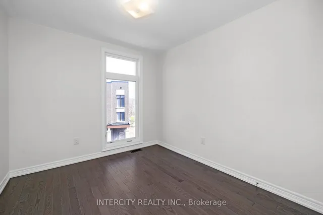 Additional image 29 of 30 Queenpost Dr