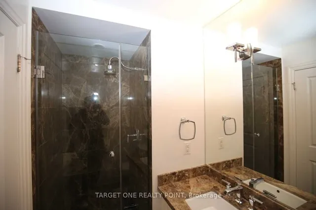 Additional image 18 of 23 Rean Dr Unit PH01