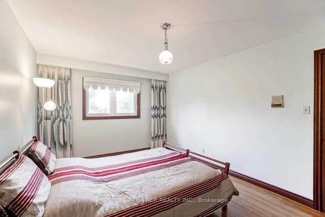 Additional image 22 of 28 Barker Ave