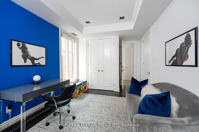 Additional image 18 of 112 Hazelton Ave