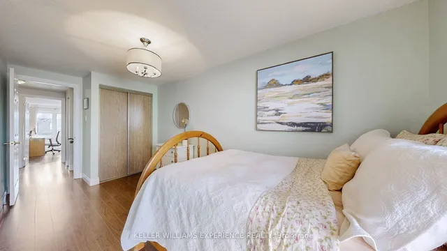 Additional image 25 of 16 Gatwick Lane