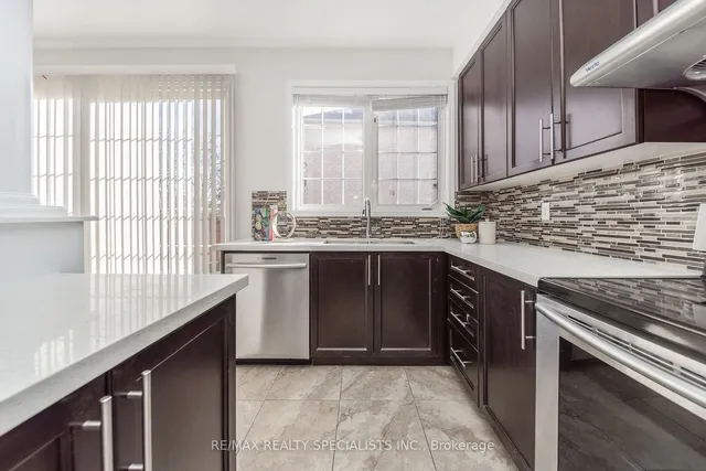 Additional image 14 of 25 Upshall Dr