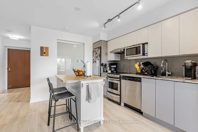 Additional image 8 of 160 Flemington Rd Unit 512