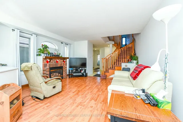 Additional image 7 of 48 Yellow Brick Rd