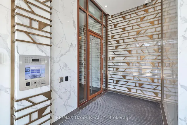 Additional image 4 of 151 Avenue Rd Unit 1002