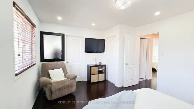 Additional image 22 of 29 Dunure Cres