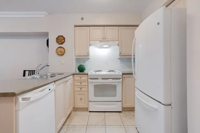 Additional image 7 of 3 Marine Parade Dr Unit 405