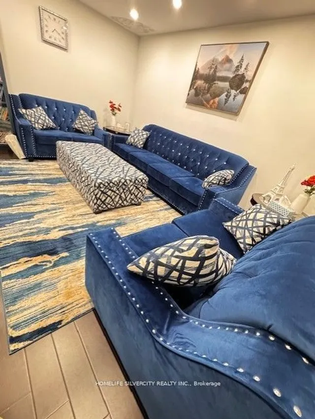 Additional image 13 of 32 Oaklea Blvd