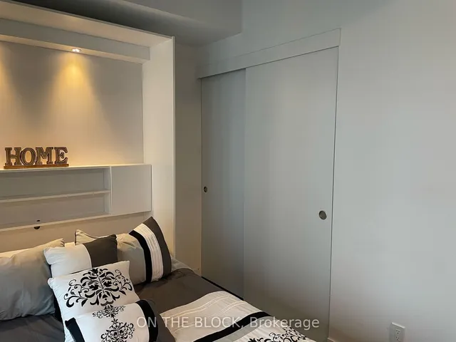 Additional image 17 of 185 Roehampton Ave Unit 509