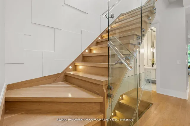 Additional image 34 of 100 Roe Ave