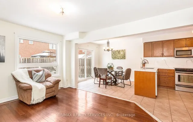 Additional image 10 of 31 Hollingsworth Circ