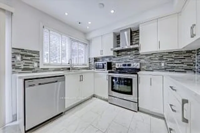 Additional image 8 of 28 Rosebank Dr Unit 807