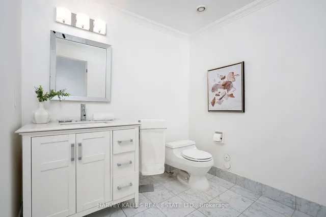 Additional image 19 of 77 Avenue Rd Unit 506