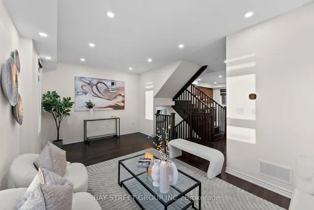 Additional image 14 of 340 Lagerfeld Dr