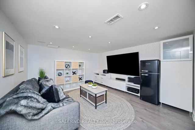 Additional image 27 of 20 Cedarcrest Dr