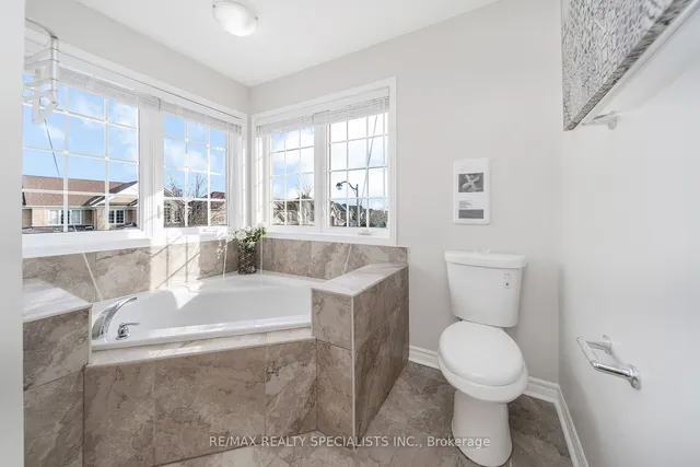 Additional image 22 of 25 Upshall Dr