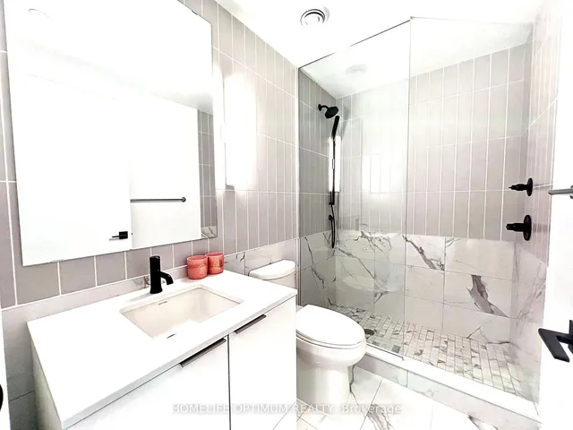 Additional image 17 of 327 King St Unit 2301