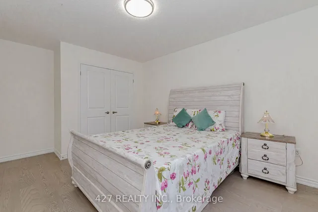 Additional image 35 of 20 Dolucci Cres