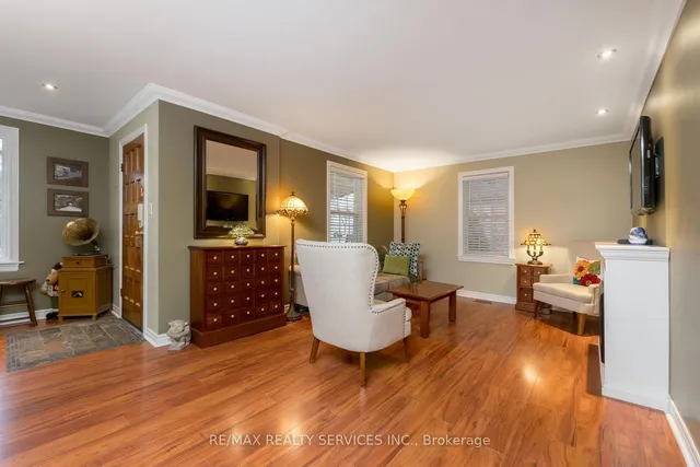 Additional image 13 of 111 Denison Ave