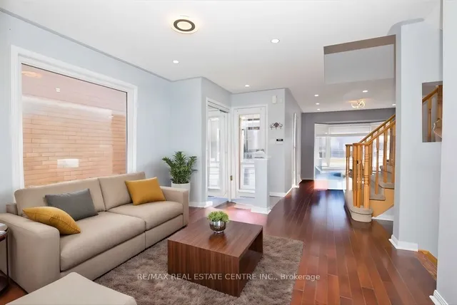 Additional image 2 of 215 Brisdale Dr