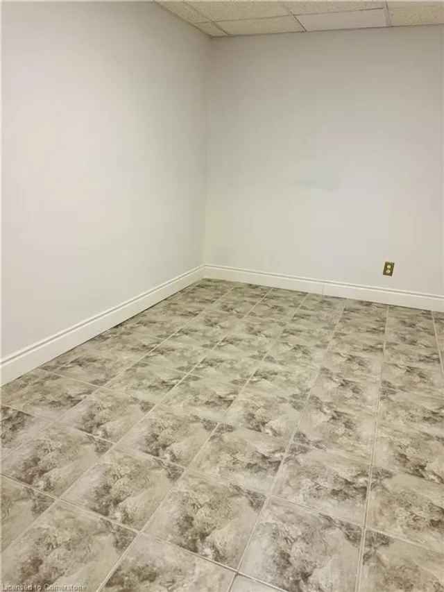 Additional image 21 of 206 Folkstone Cres