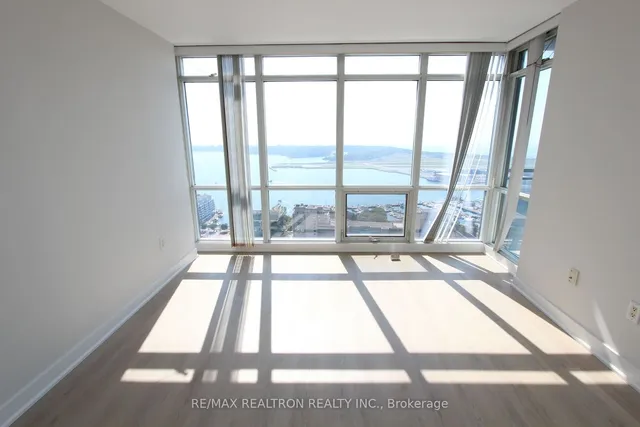 Additional image 16 of 15 Fort York Blvd Unit 3812