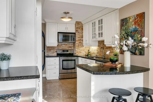 Additional image 11 of 1 Aberfoyle Crescent St Unit 402
