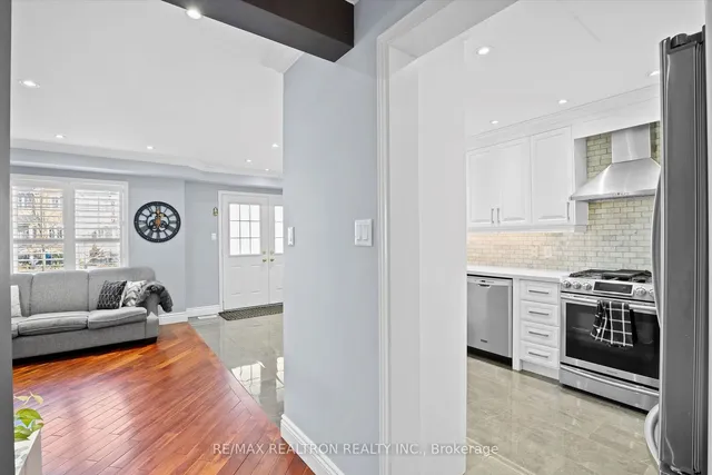 Additional image 8 of 7 Tait Crt